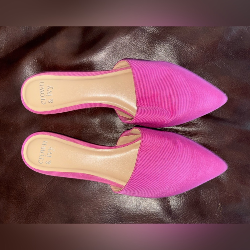 Crown & Ivy Fuchsia Mules